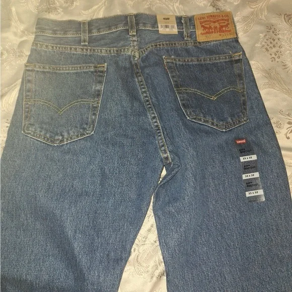 Levi's 517 Bootcut Jeans - Picture 5 of 6